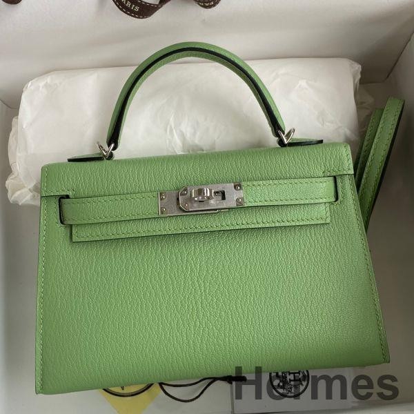 Hermes Kelly Mini II Sellier Handmade Bag In Vert Criquet Chevre Mysore Leather Replica