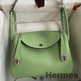 Hermes Lindy 26 Handmade Bag In Vert Criquet Clemence Leather